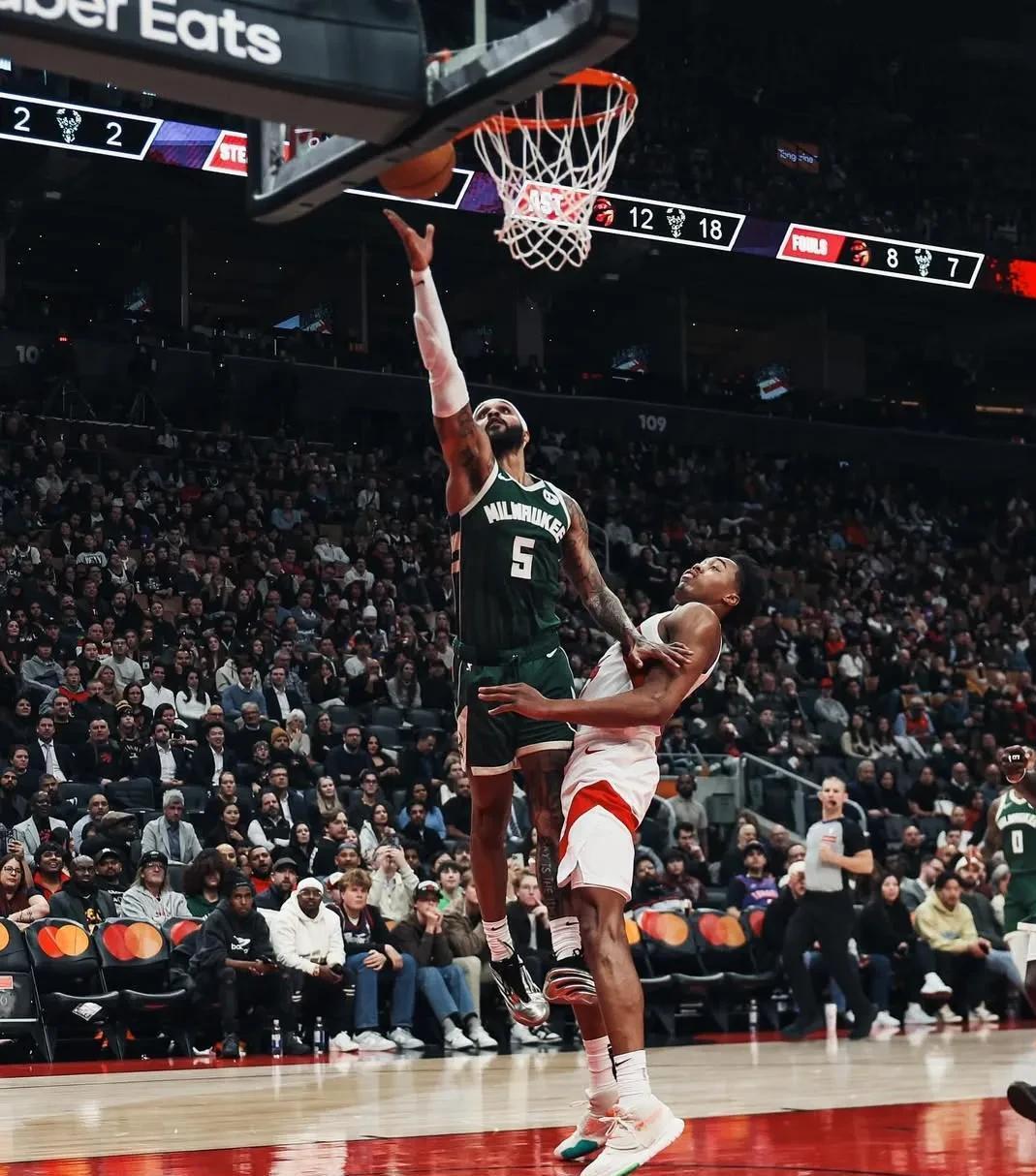 关于今夜体能课后，密尔沃基雄鹿复出首秀备战NBA总决赛，底气十足，球探报告显示潜力的信息